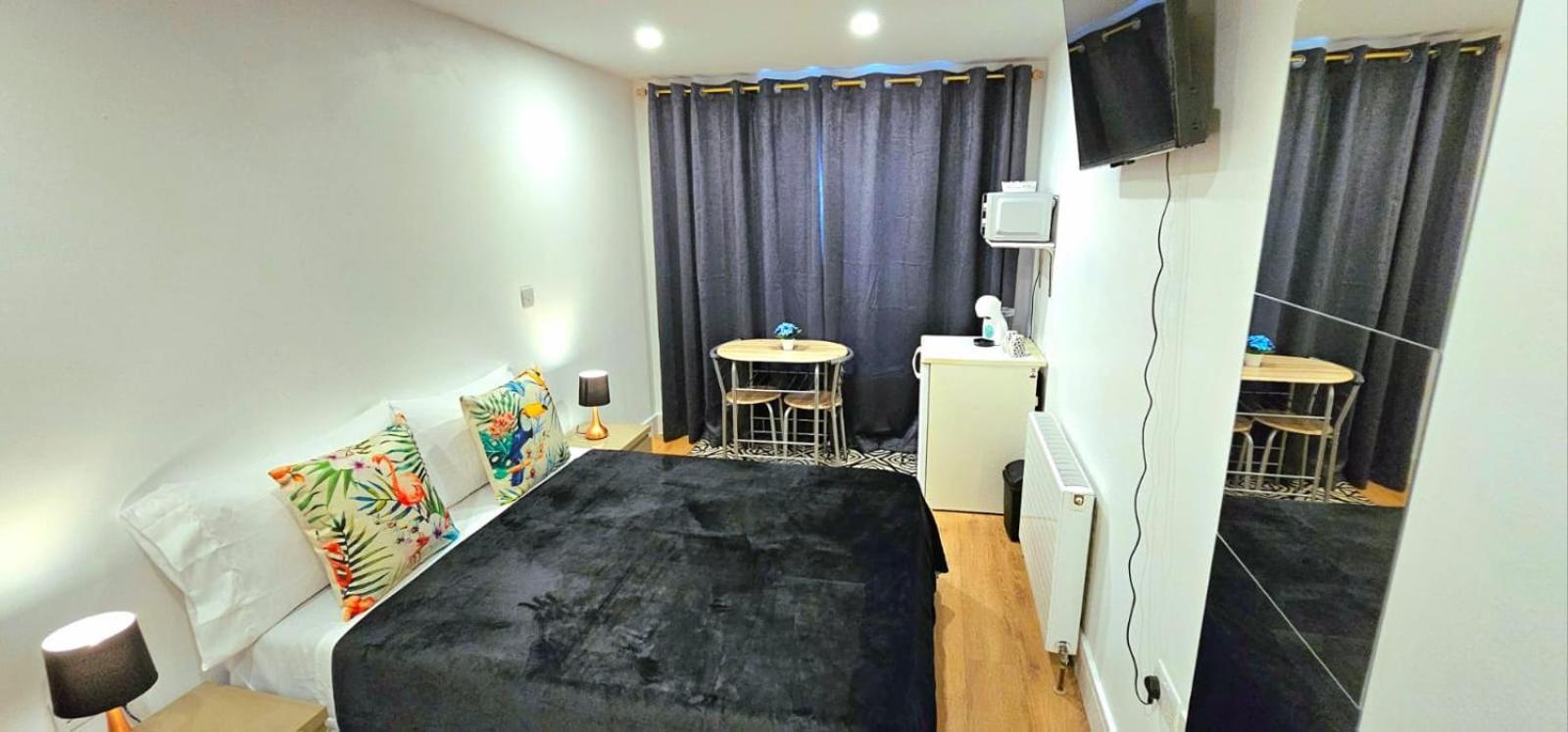 Penelope Ensuite Double Room 伦敦 外观 照片
