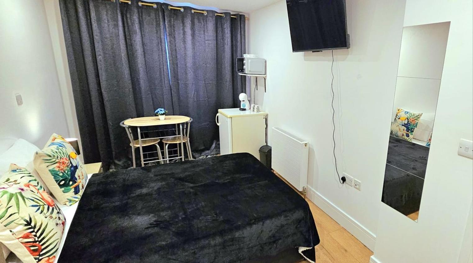Penelope Ensuite Double Room 伦敦 外观 照片