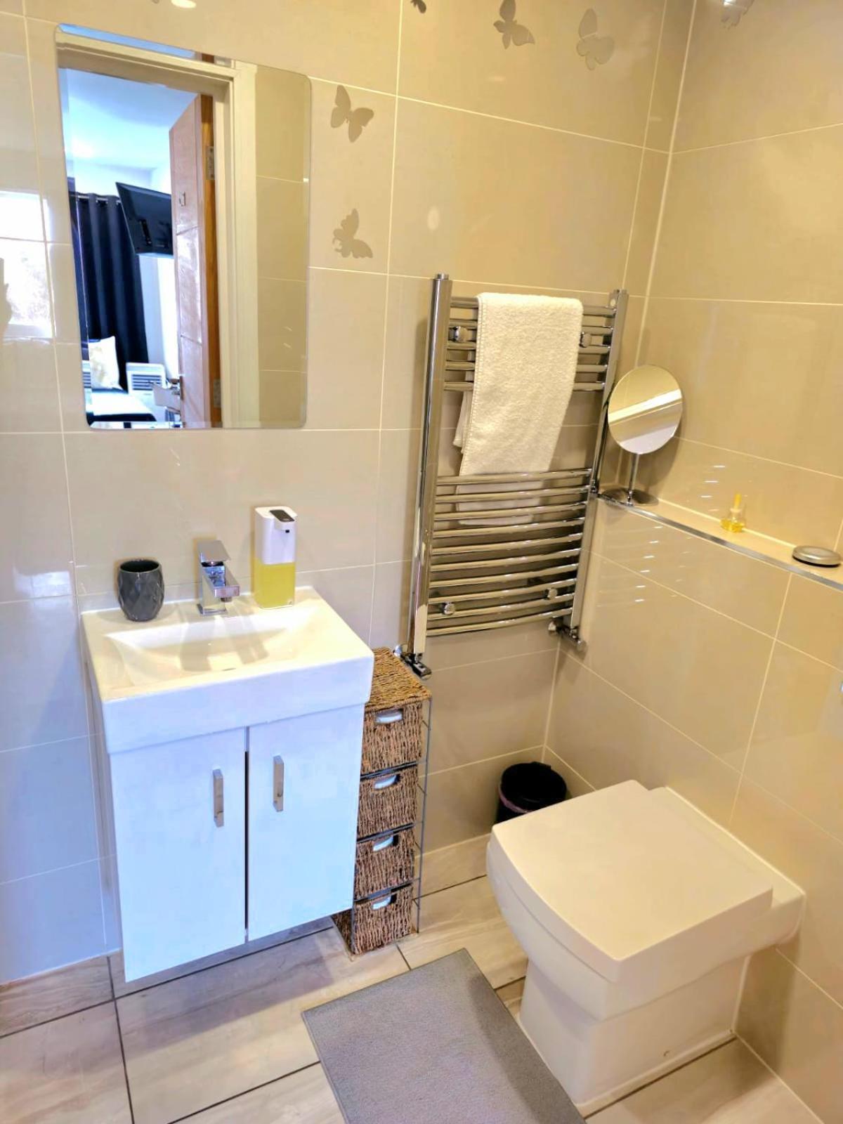 Penelope Ensuite Double Room 伦敦 外观 照片
